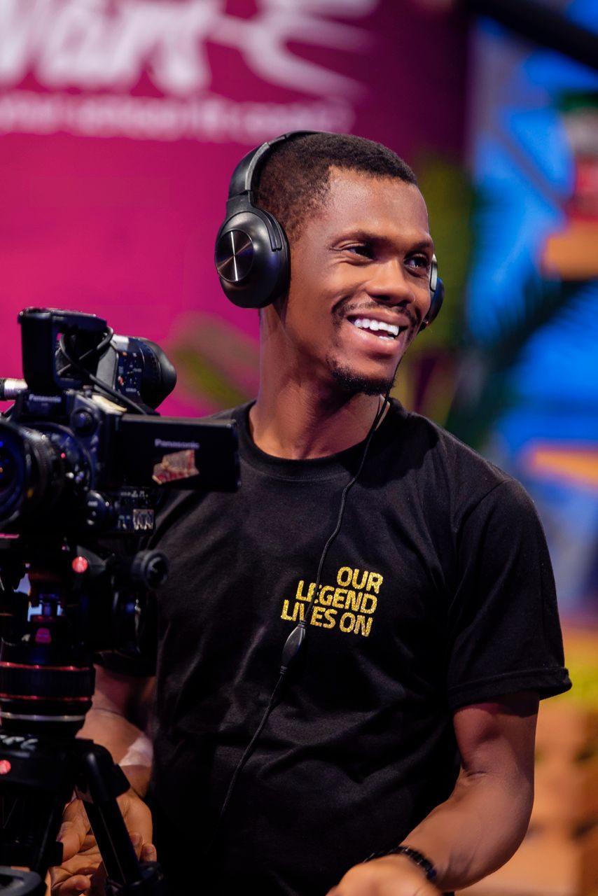 APL camera operator on assignment